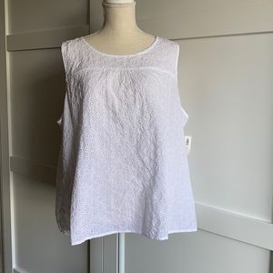 Old Navy - Pretty Eyelet Tanktop